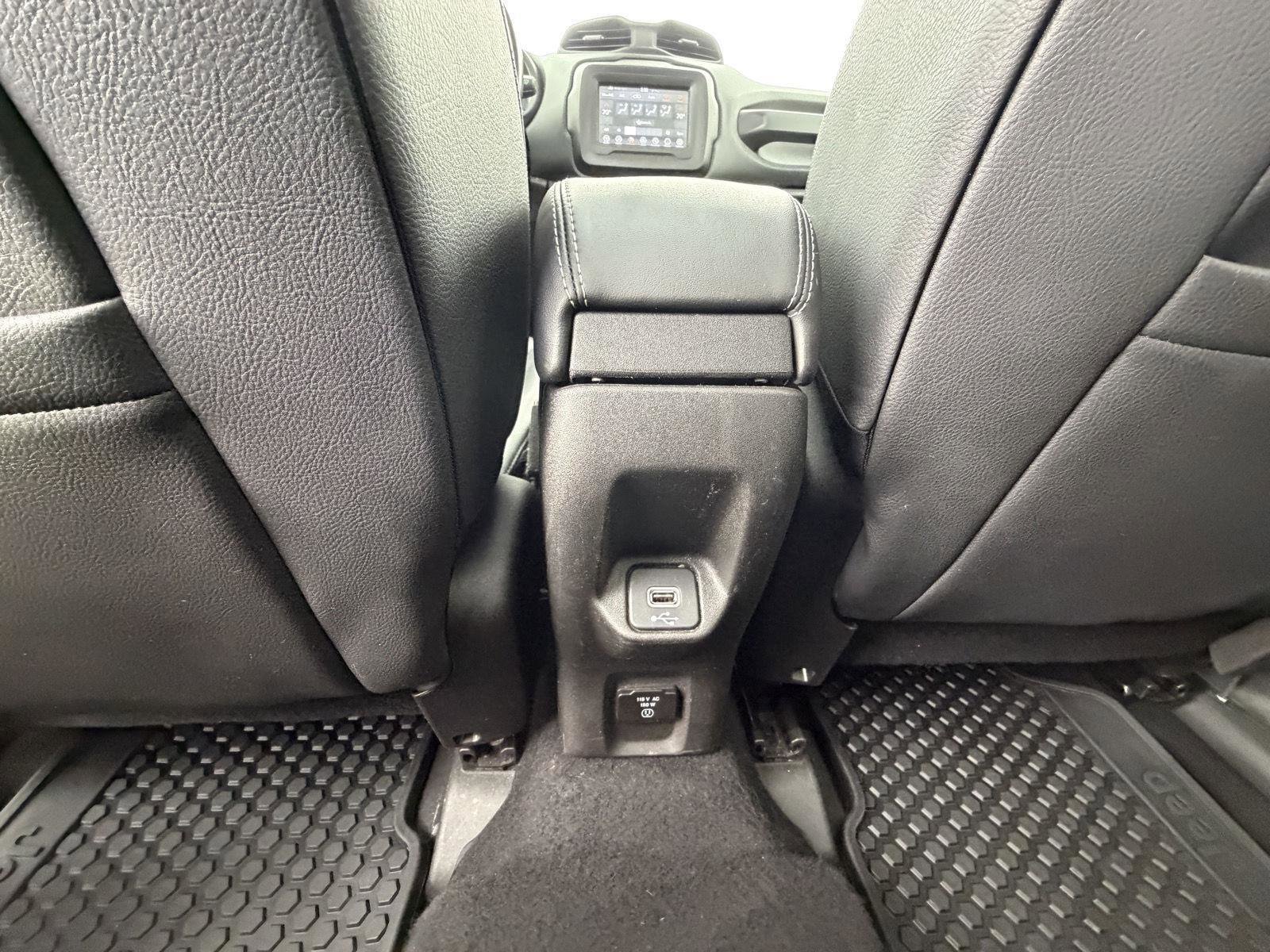 Used 2020 Jeep Renegade Limited image 25