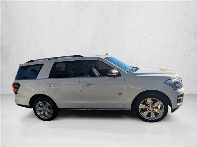 Used 2024 Ford Expedition King Ranch image 4