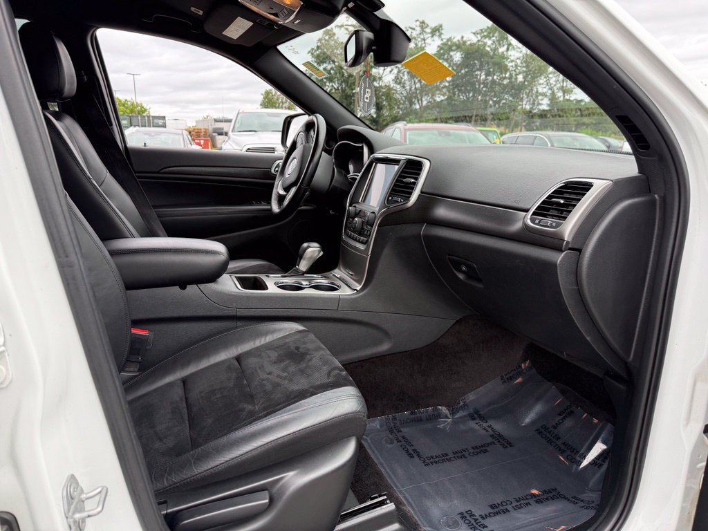 Used 2018 Jeep Grand Cherokee Altitude RWD image 8