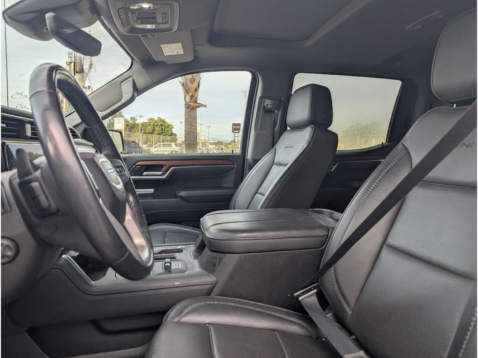 Used 2023 GMC Sierra 1500 Denali w/ Denali Reserve Package AWD/4WD image 10