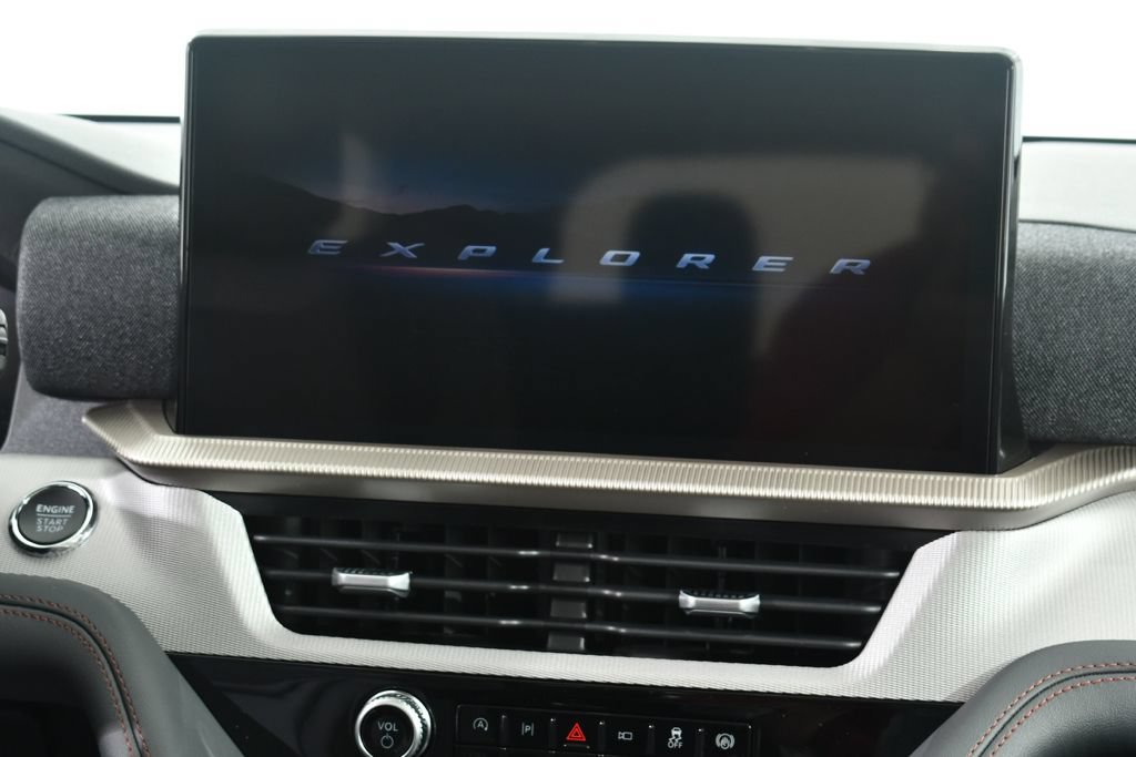 New 2026 Ford Explorer Active w/ Active Comfort Package AWD/4WD image 9
