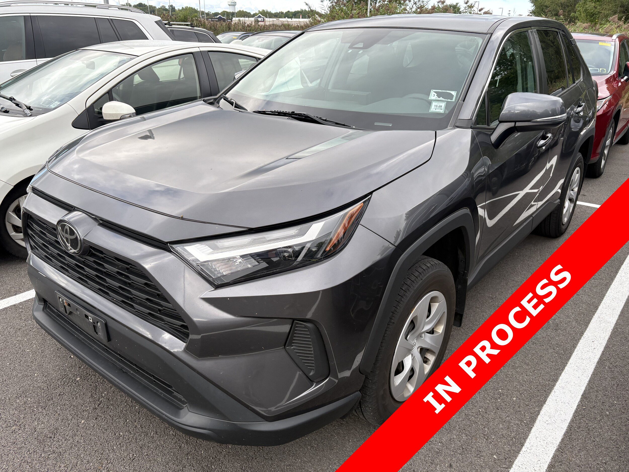 Used 2024 Toyota RAV4 LE AWD/4WD image 1