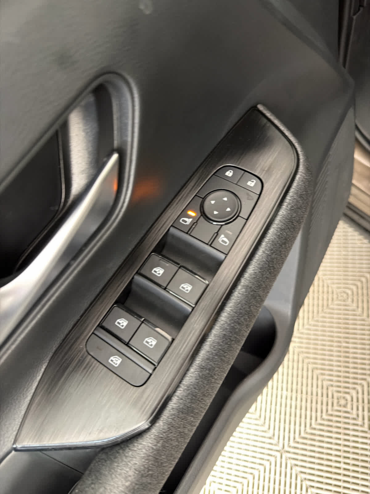 New 2026 Nissan Kicks SV w/ SV Premium Package FWD image 23