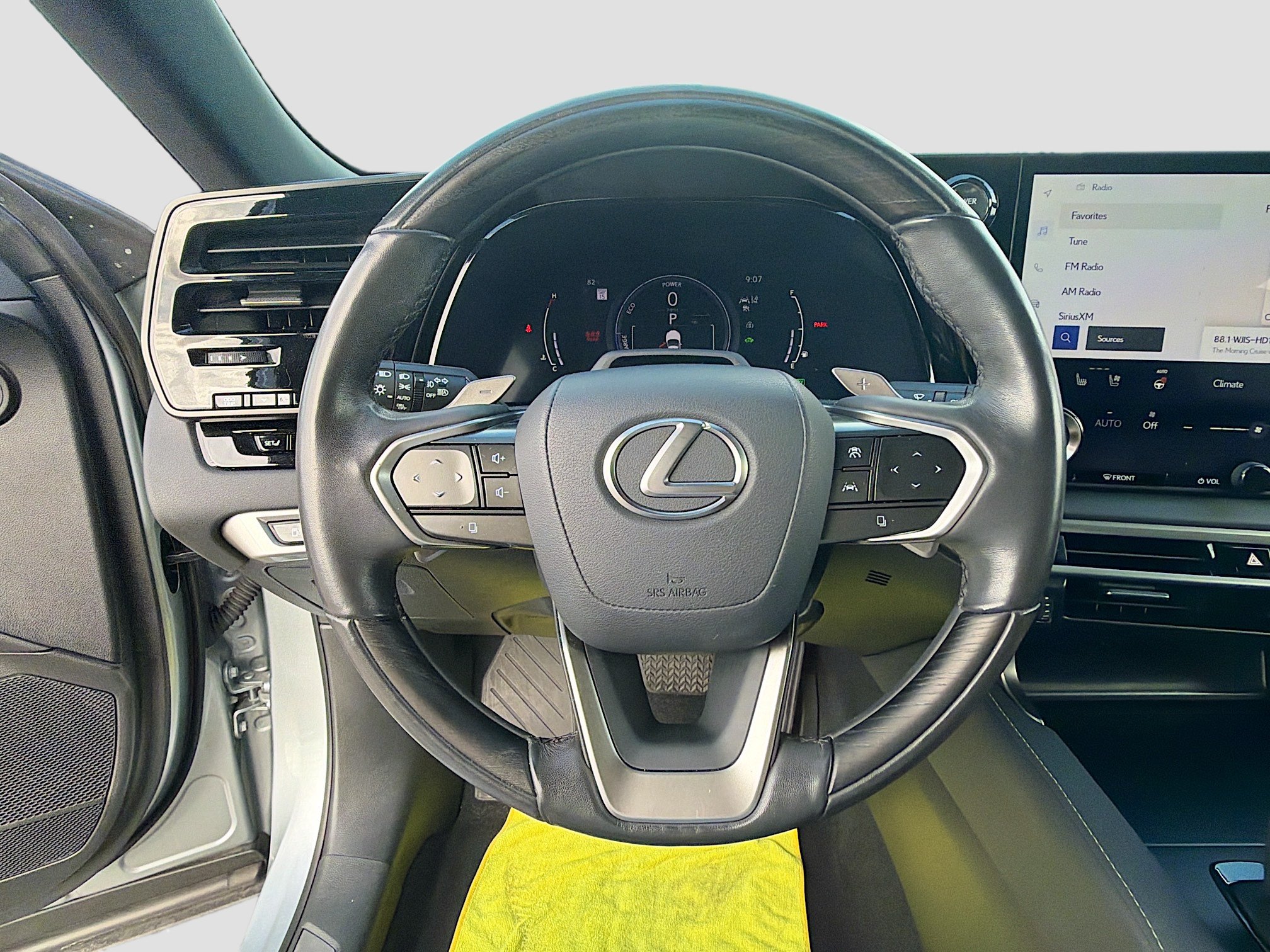 Used 2023 Lexus RX 350 w/ Cold Area Package AWD/4WD image 40