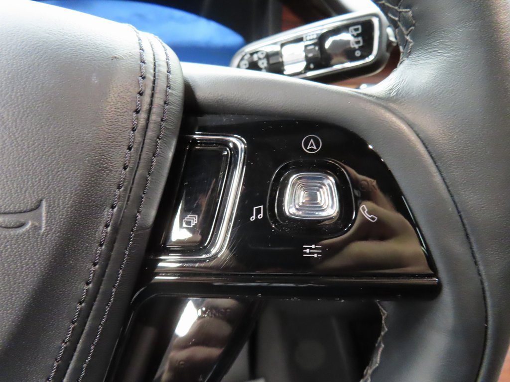 Used 2023 Lincoln Aviator Reserve w/ Equipment Group 201A image 48