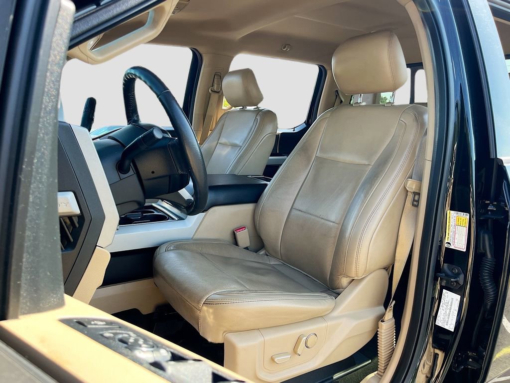 Used 2017 Ford F250 Lariat w/ Lariat Value Package AWD/4WD image 22