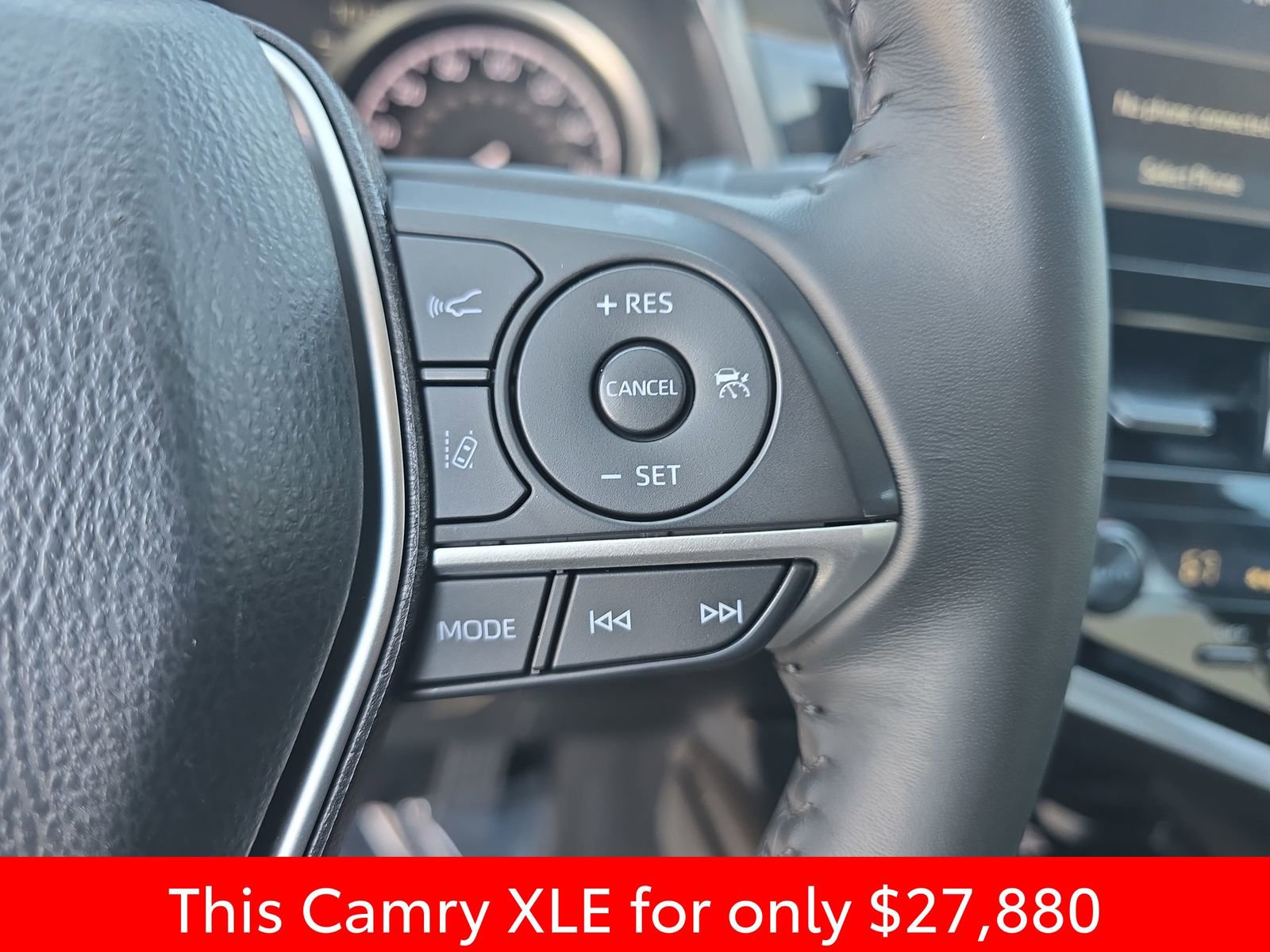 Used 2024 Toyota Camry XLE FWD image 23