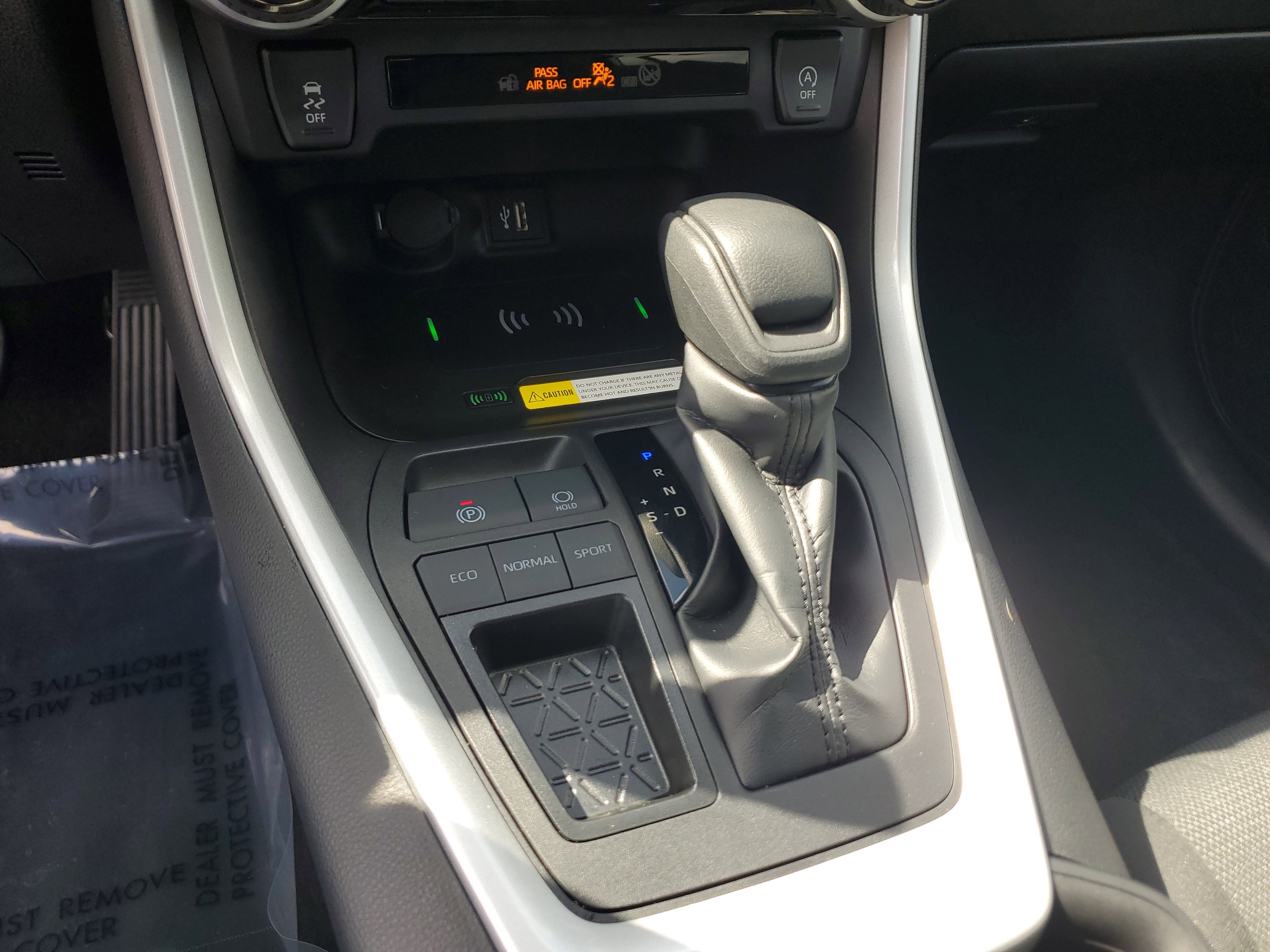 Used 2024 Toyota RAV4 XLE image 25