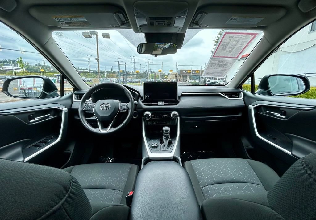 Certified 2025 Toyota RAV4 XLE w/ Convenience Package AWD/4WD image 18