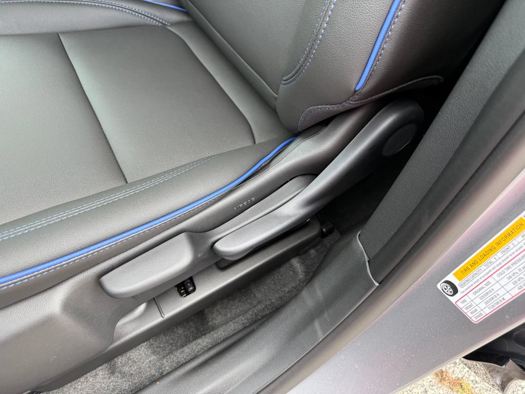 New 2026 Buick Envista Sport Touring FWD image 26