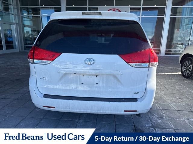 Used 2013 Toyota Sienna LE image 6