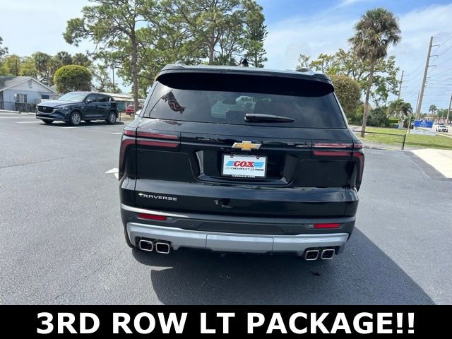 Used 2025 Chevrolet Traverse LT FWD image 5