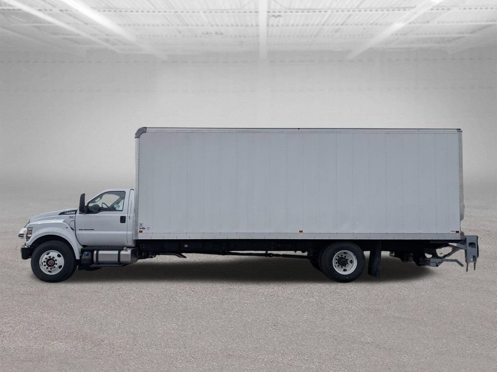 New 2025 Ford F750 2WD Regular Cab Super Duty image 4