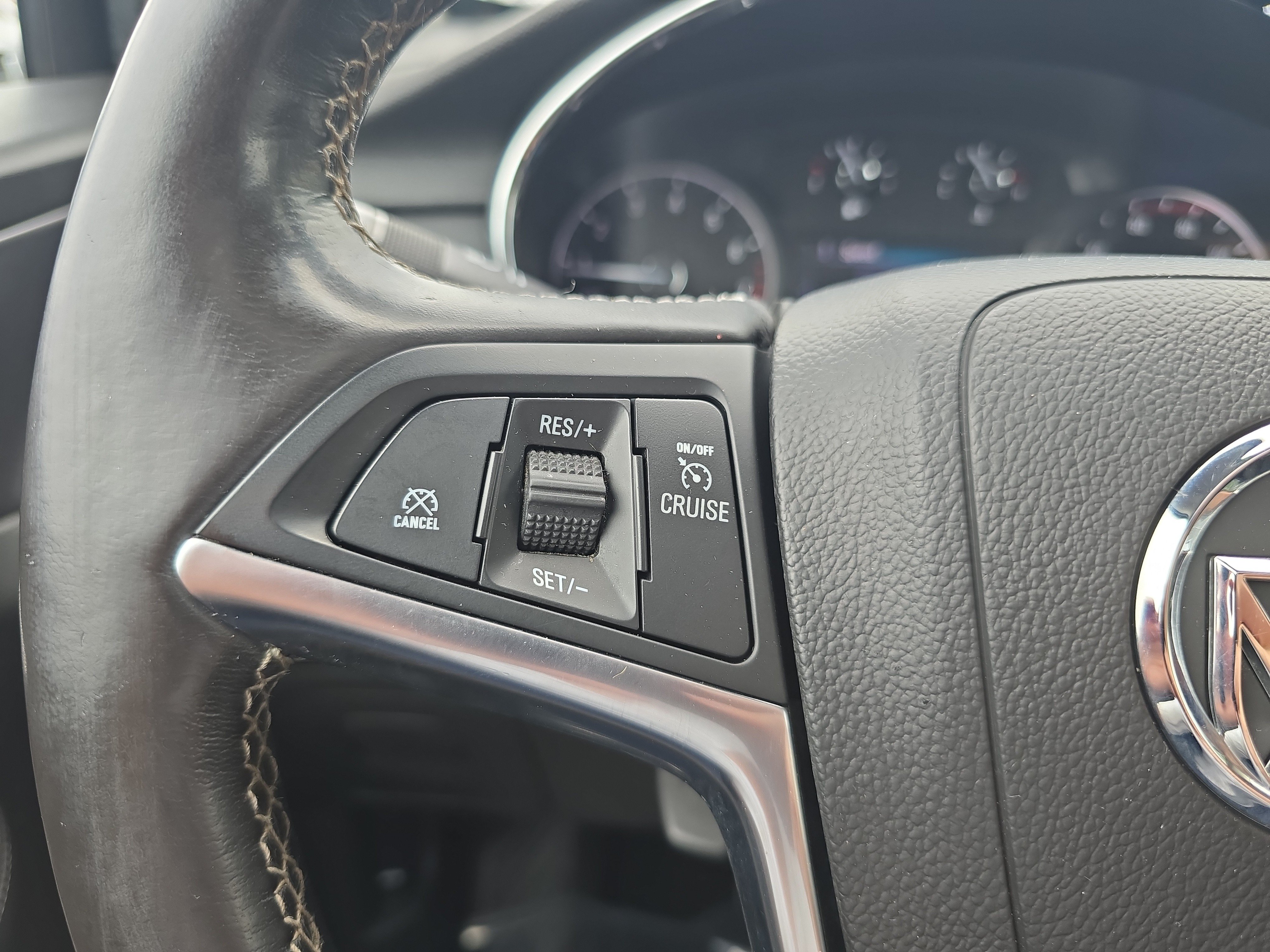 Used 2019 Buick Encore Essence AWD/4WD image 27