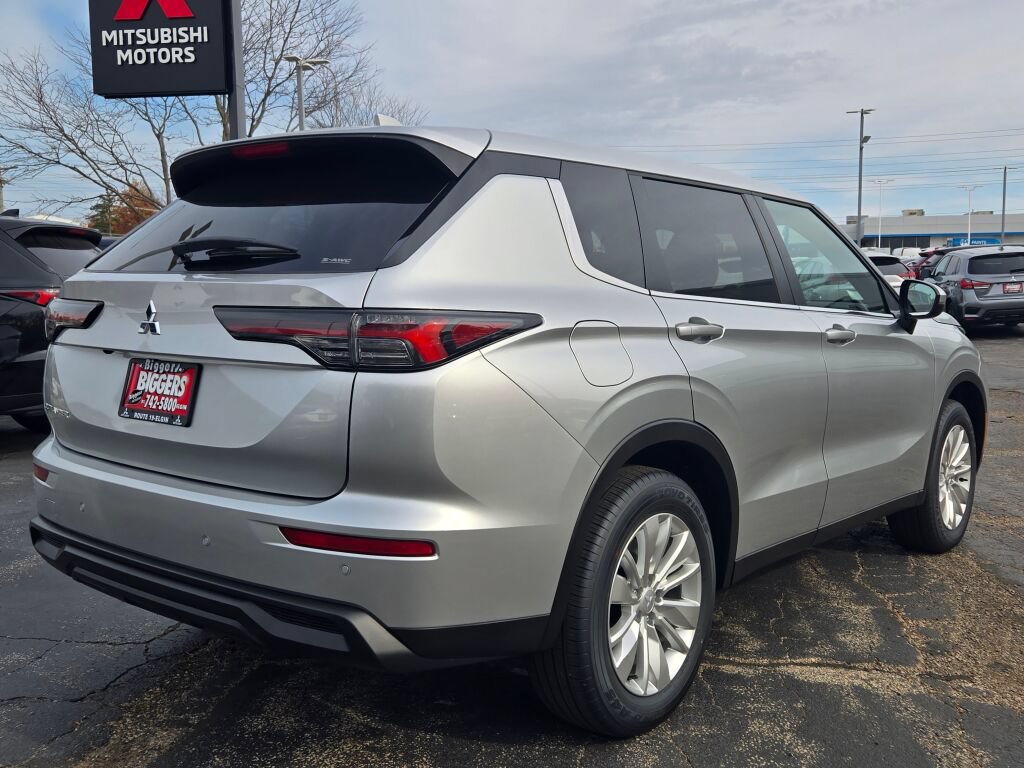 New 2027 Mitsubishi Outlander ES AWD/4WD image 10
