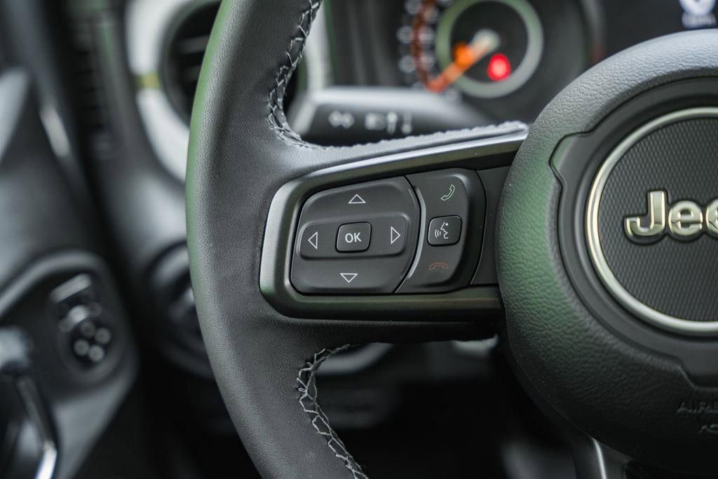 New 2025 Jeep Gladiator Sport AWD/4WD image 33