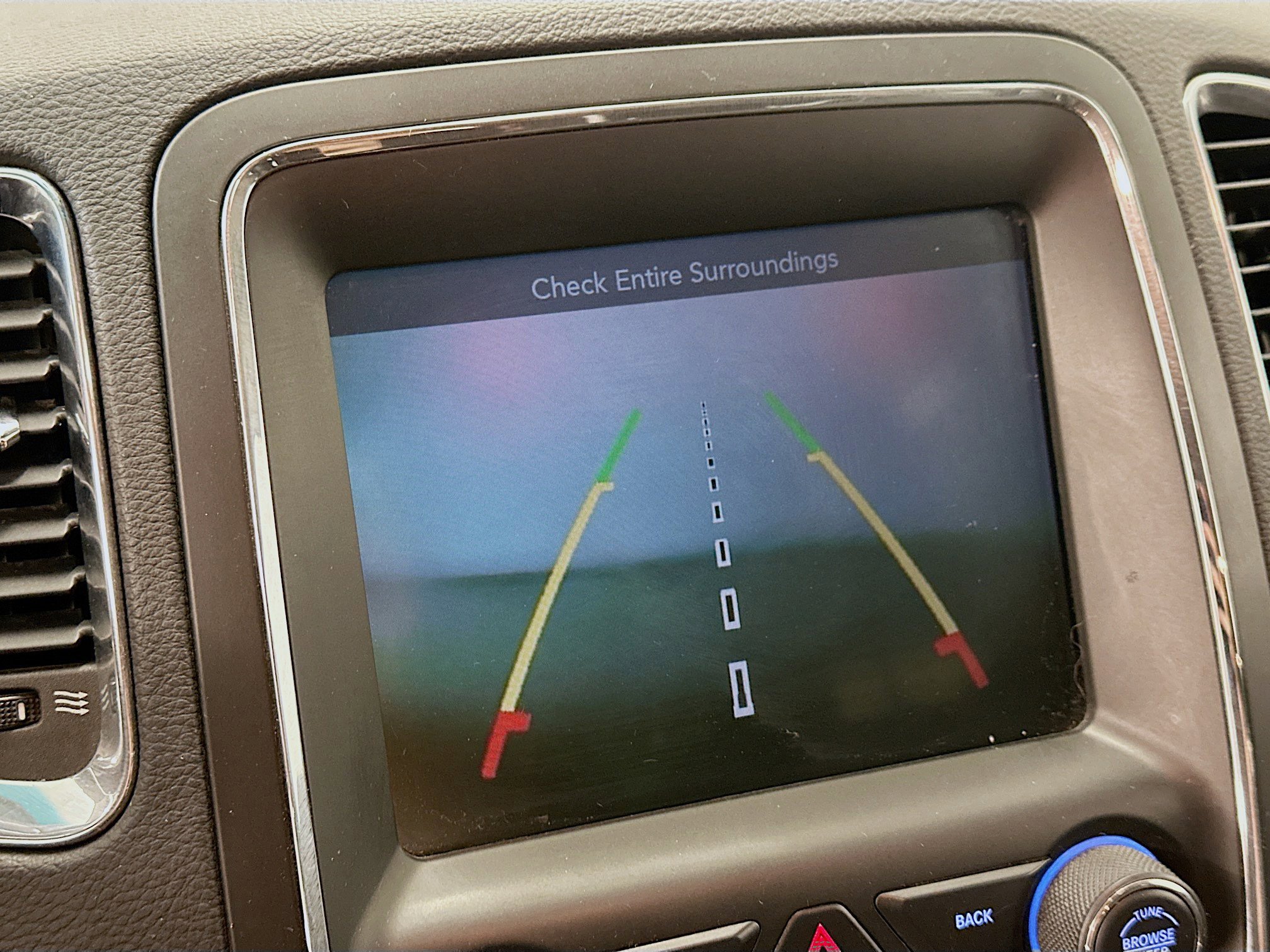 Used 2015 Dodge Durango Limited w/ Nav & Power Liftgate Group image 23