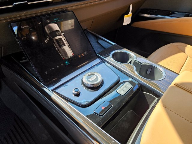 New 2026 Cadillac Escalade Luxury w/ Touring Package AWD/4WD image 24