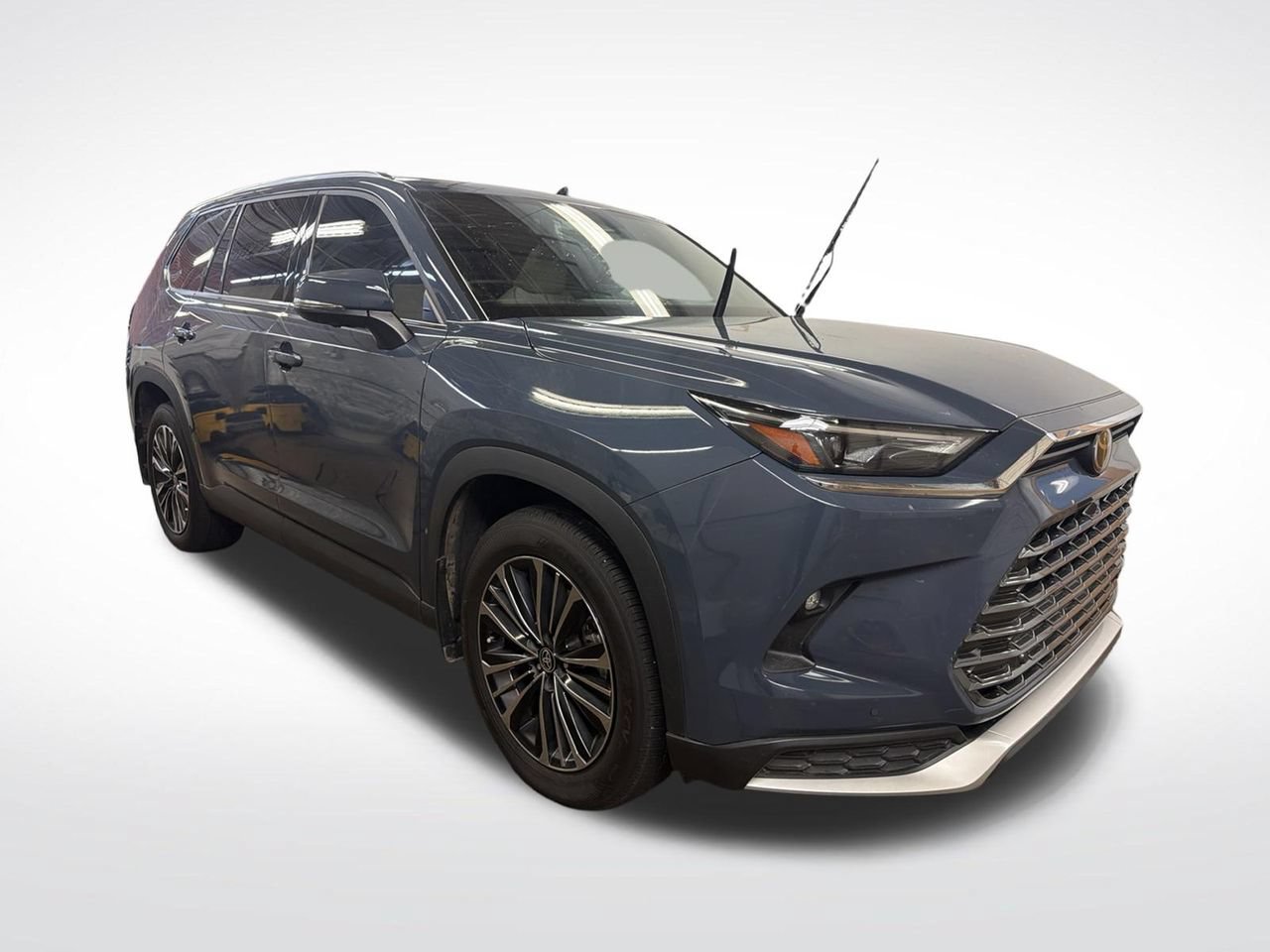Used 2025 Toyota Grand Highlander AWD Hybrid image 9