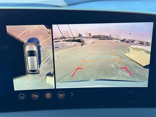 New 2026 Cadillac Optiq Luxury 2 image 21