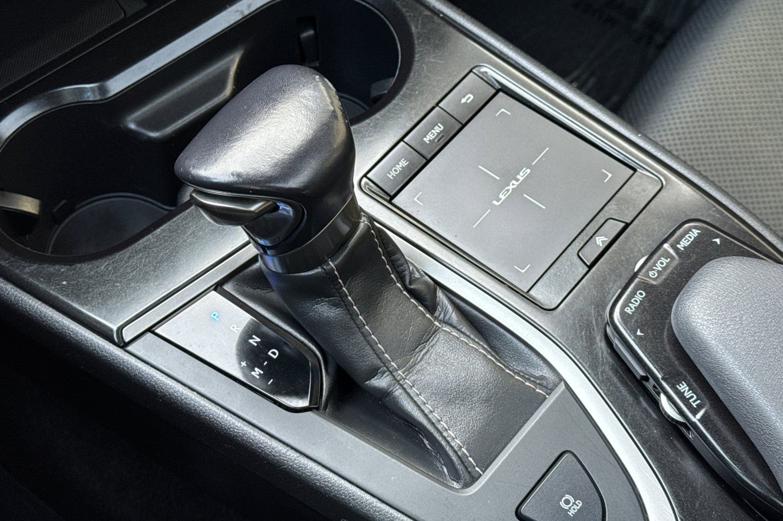 Used 2019 Lexus UX 200 image 20