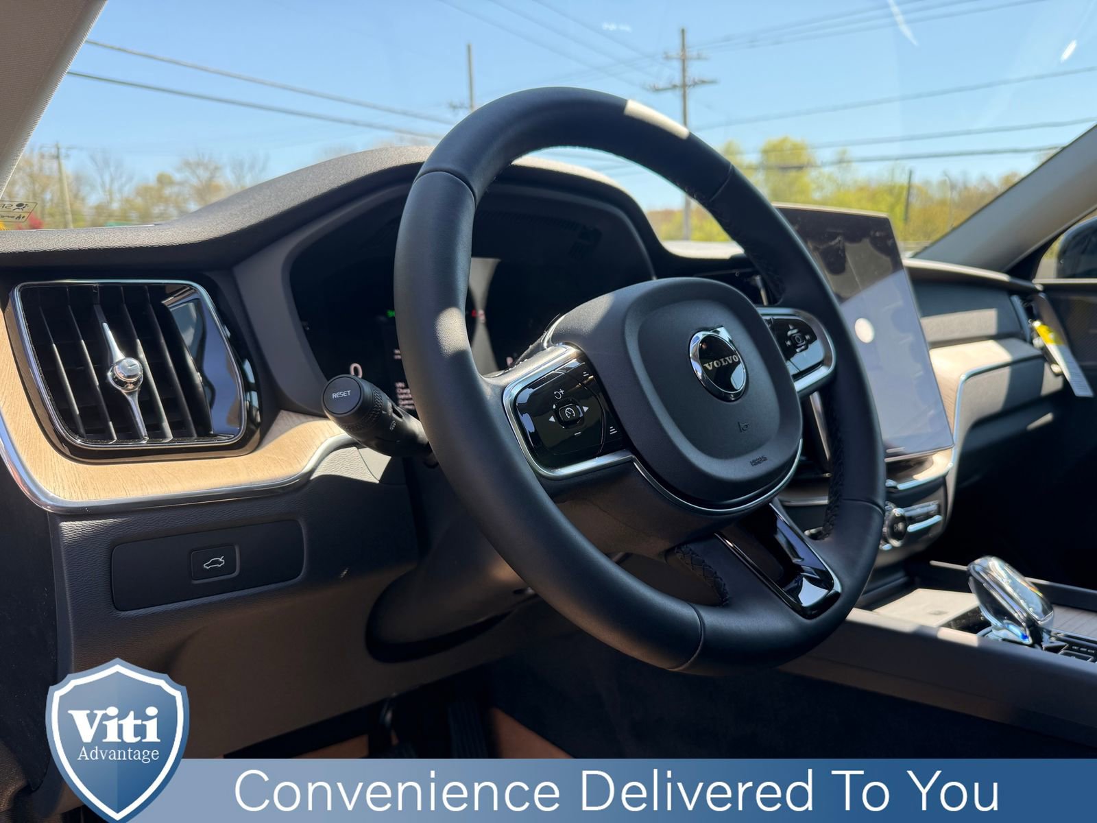 New 2026 Volvo XC60 B5 Plus w/ Protection Package Premier AWD/4WD image 12