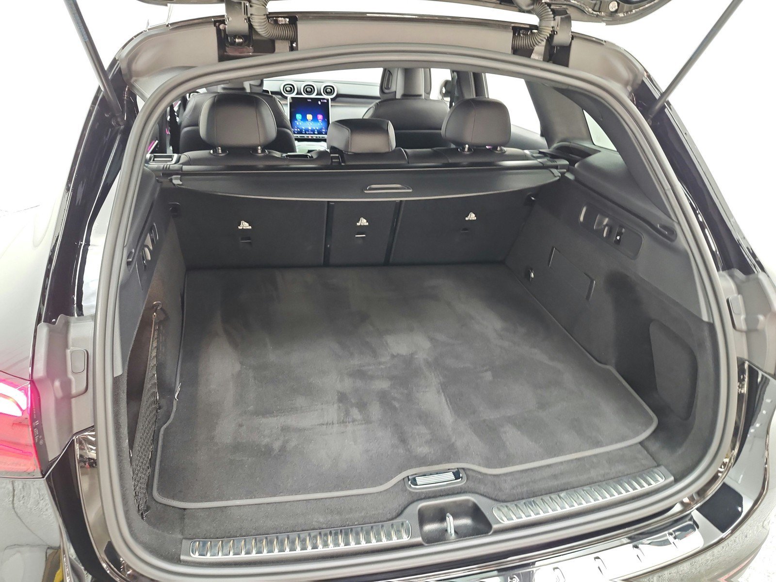 Certified 2026 Mercedes-Benz GLC 300 image 21