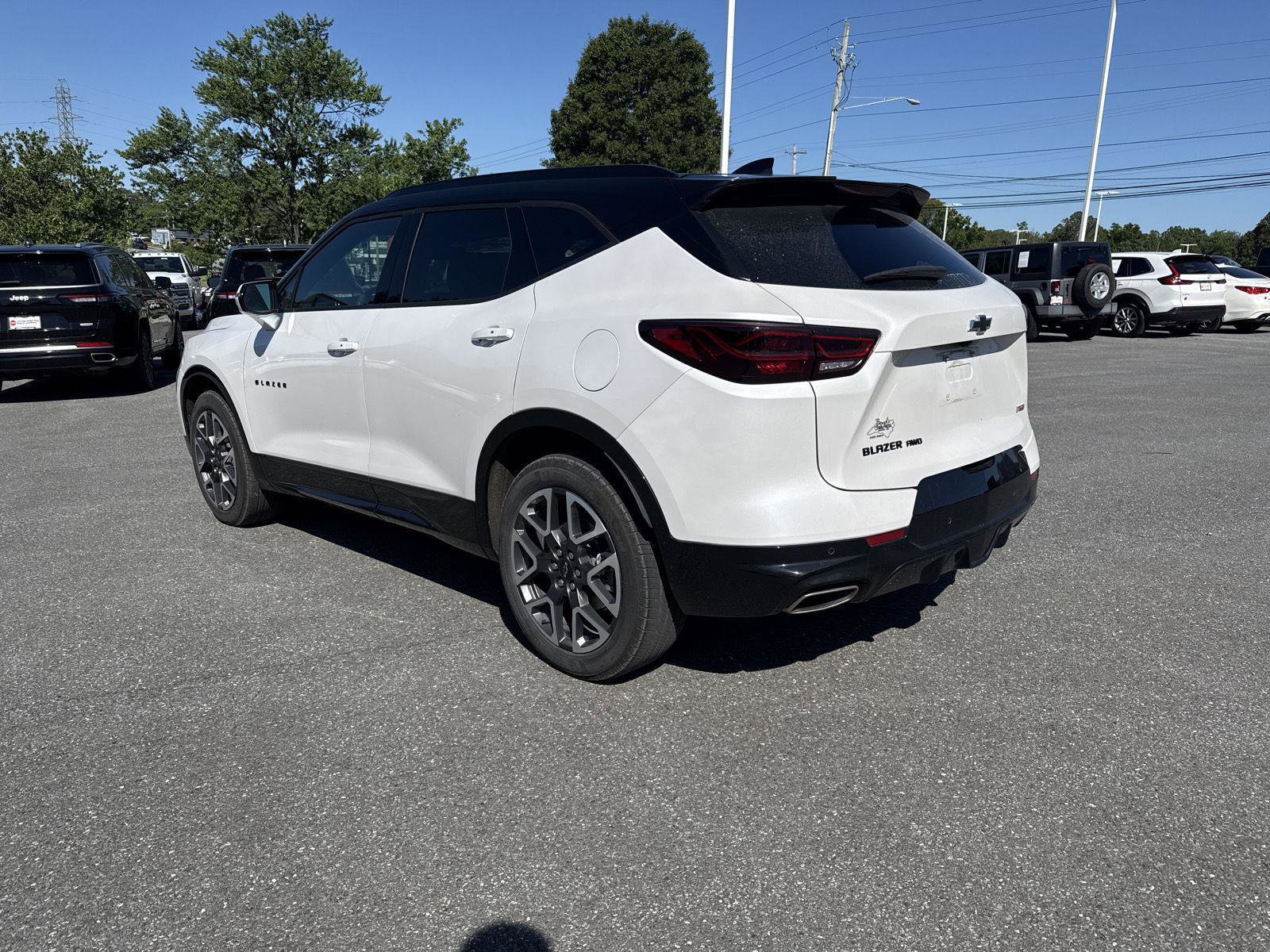 Used 2025 Chevrolet Blazer RS AWD/4WD image 6