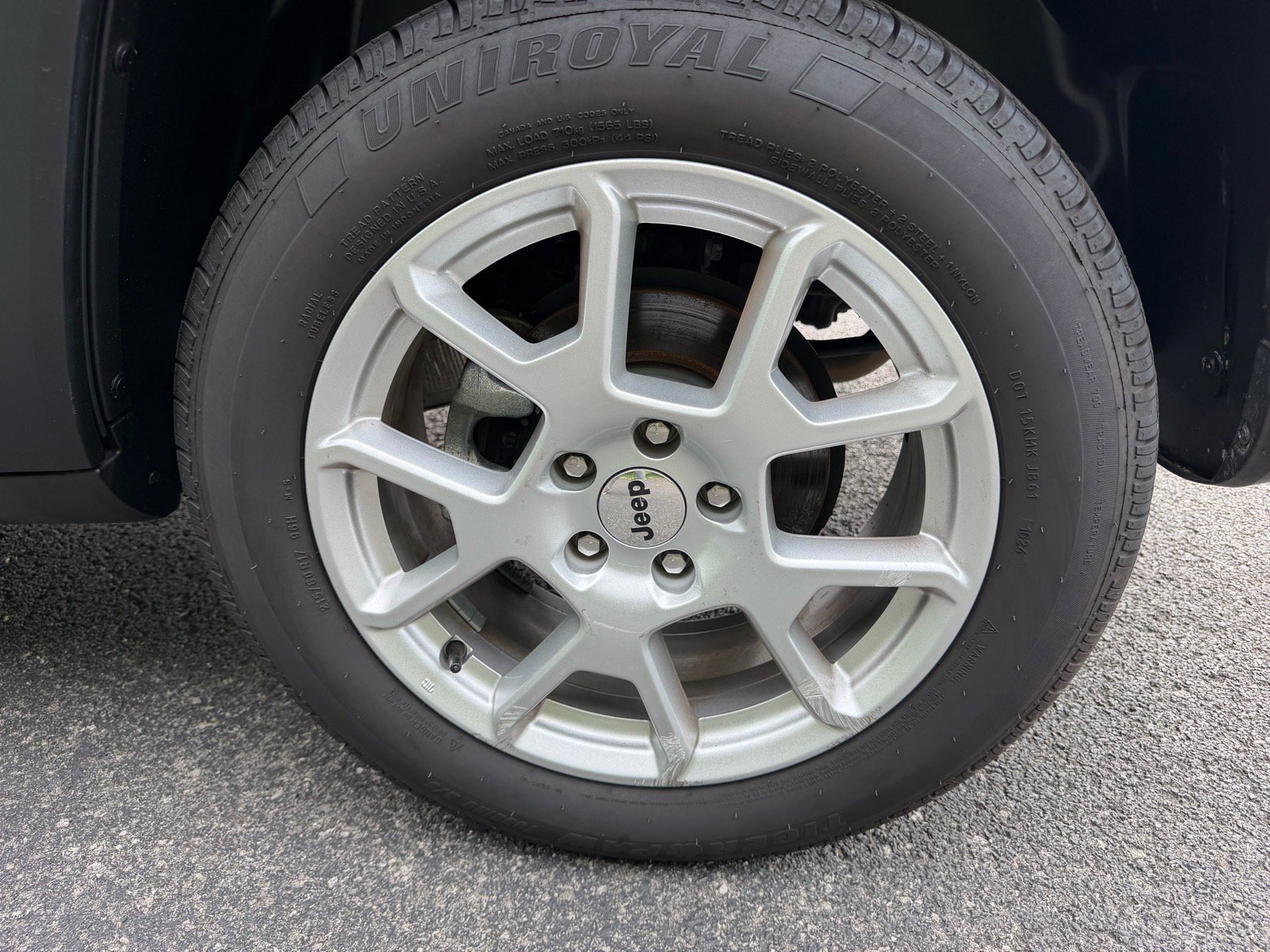 Used 2023 Jeep Renegade Latitude AWD/4WD image 22