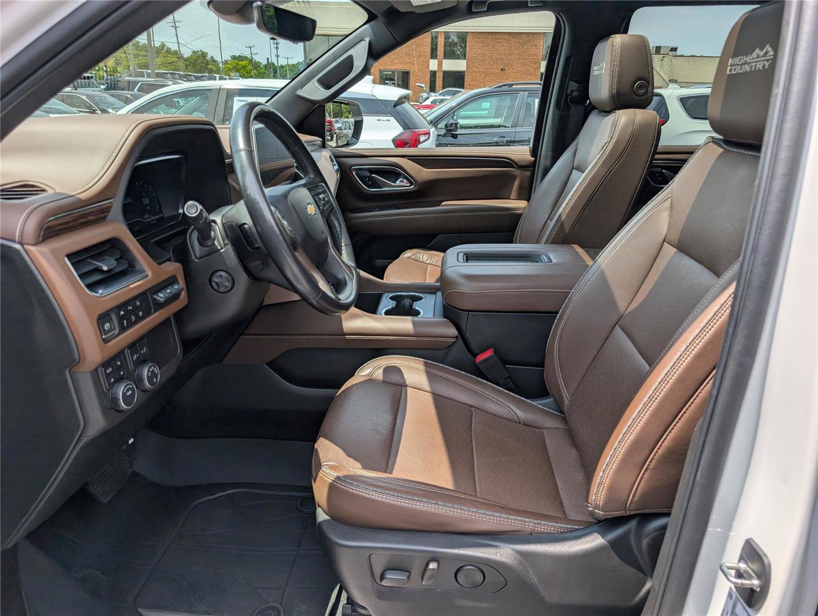 Used 2023 Chevrolet Tahoe High Country AWD/4WD image 20