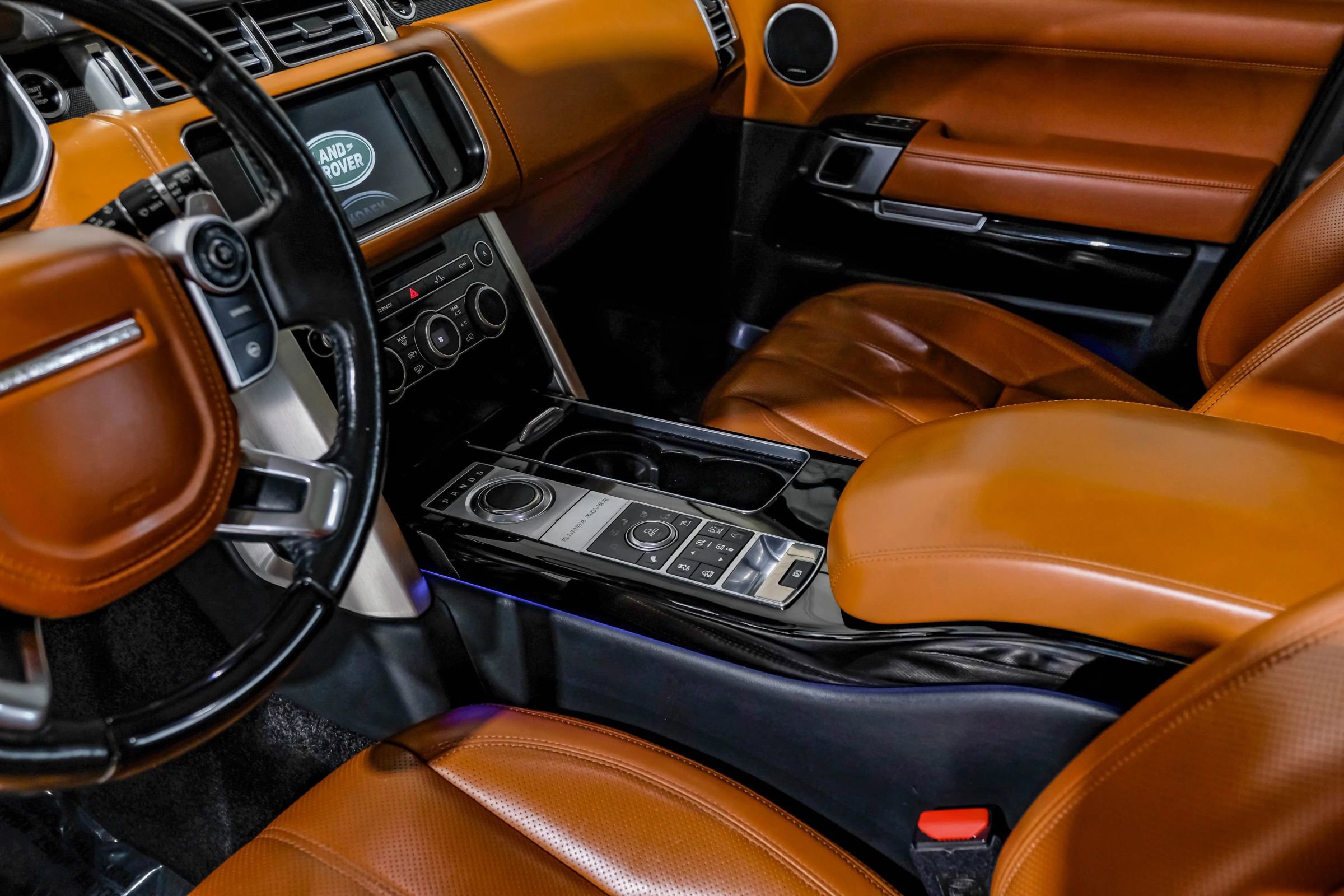 Used 2016 Land Rover Range Rover Autobiography image 32