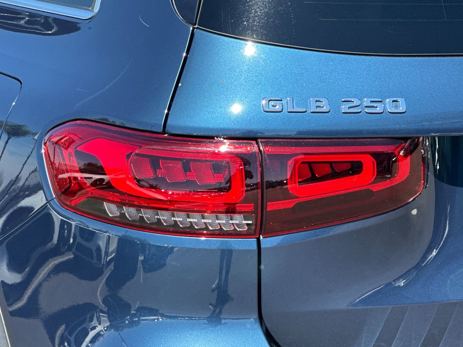 Certified 2022 Mercedes-Benz GLB 250 image 32