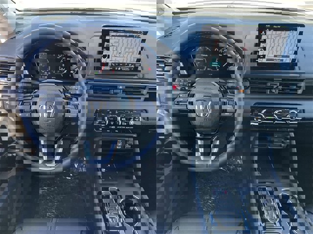 New 2025 Honda Pilot Touring image 12