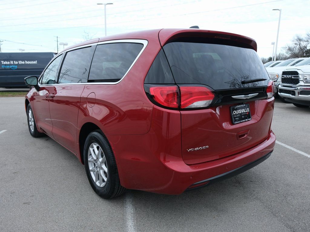 New 2026 Chrysler Voyager LX FWD image 10