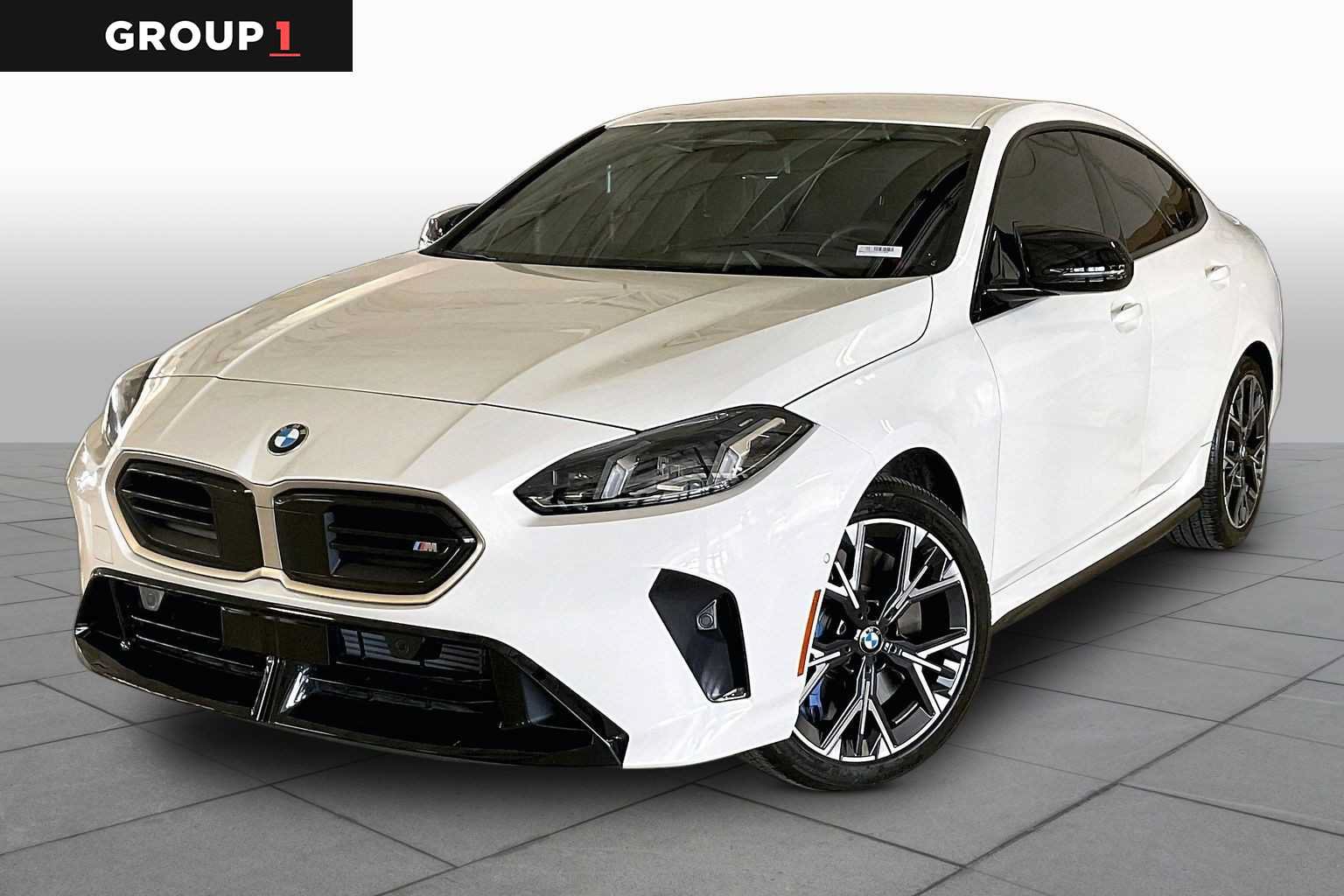 Used 2025 BMW M235i xDrive AWD/4WD image 1