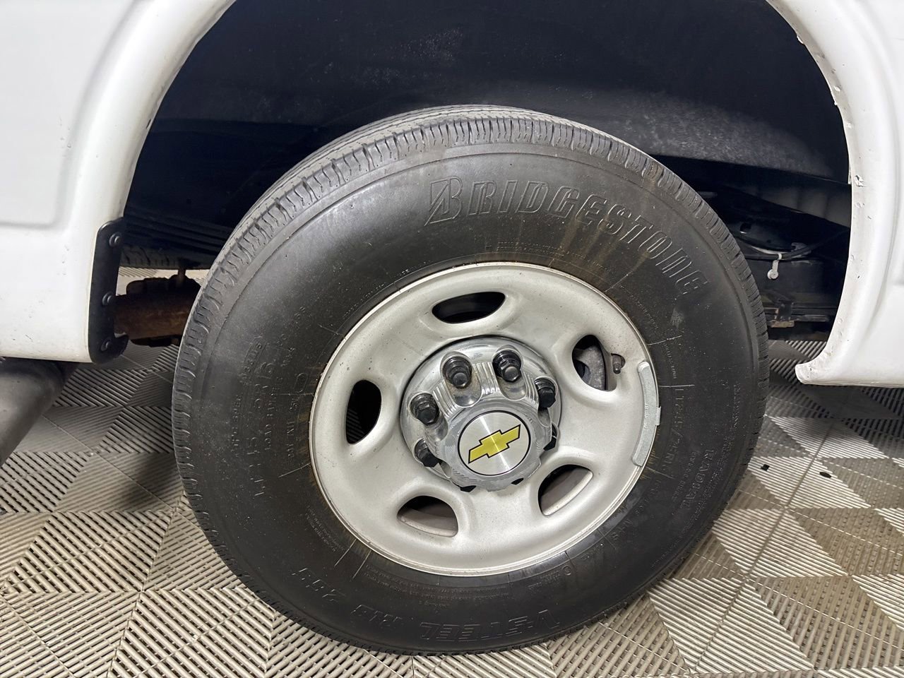 Used 2024 Chevrolet Express 3500 LT w/ LT Preferred Equipment Group RWD image 25