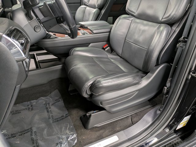 Used 2022 Lincoln Navigator Reserve image 9