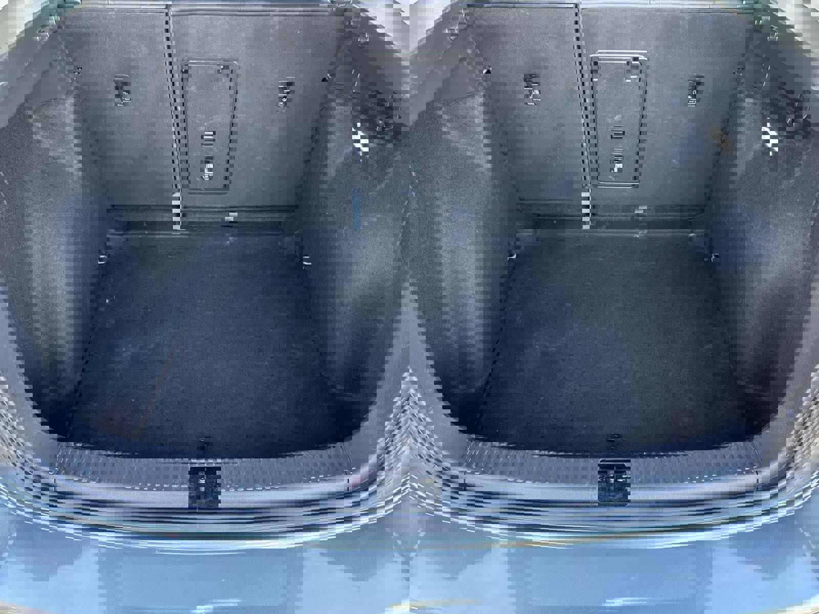 Used 2024 Volkswagen Taos SE image 39