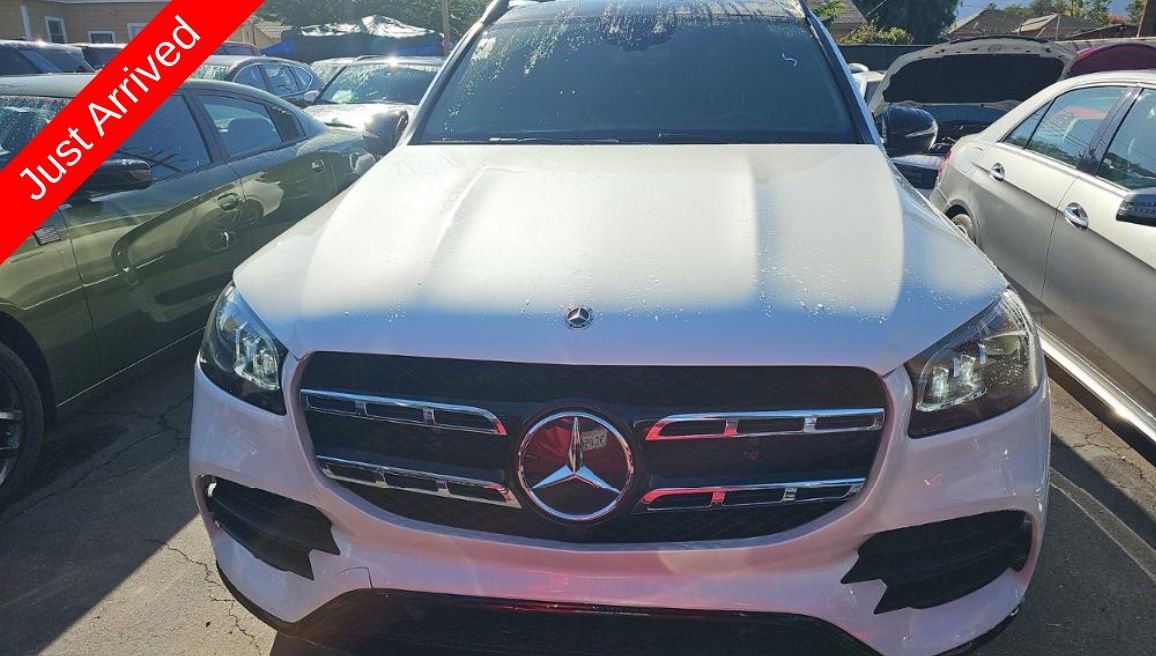 Used 2023 Mercedes-Benz GLS 450 4MATIC w/ AMG Line Exterior image 11