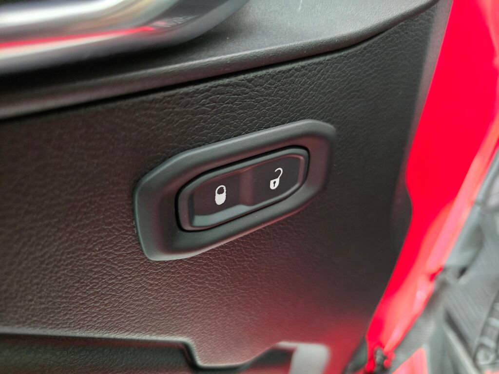 Used 2021 Jeep Wrangler Unlimited Rubicon AWD/4WD image 22