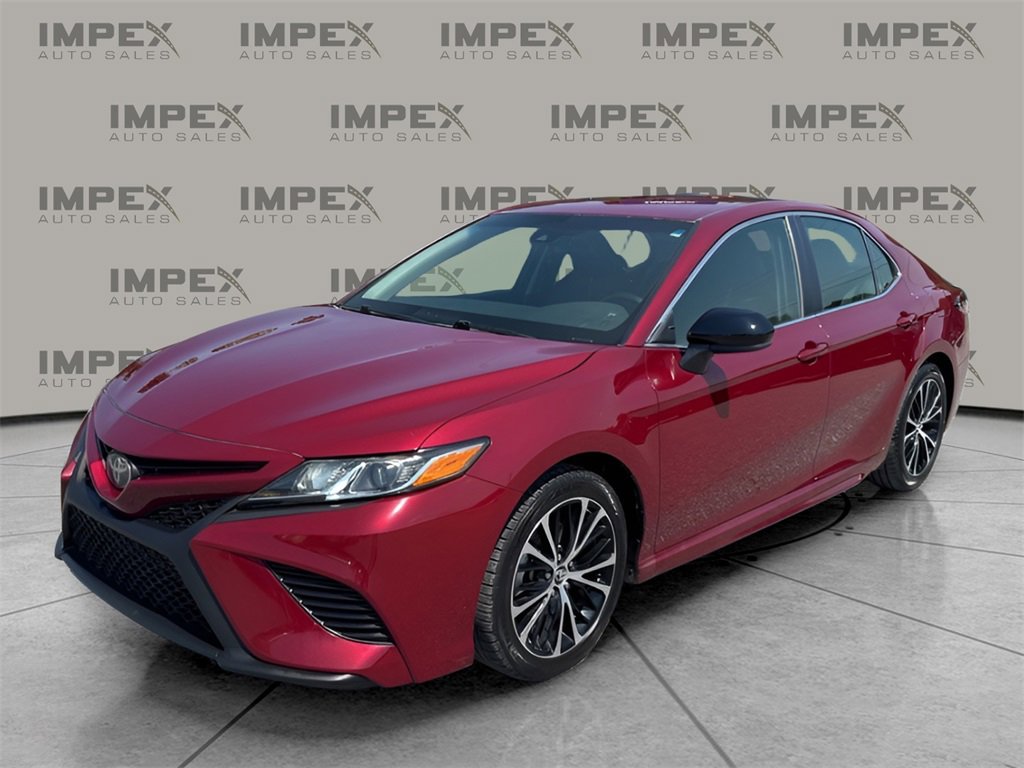 Used 2018 Toyota Camry SE
