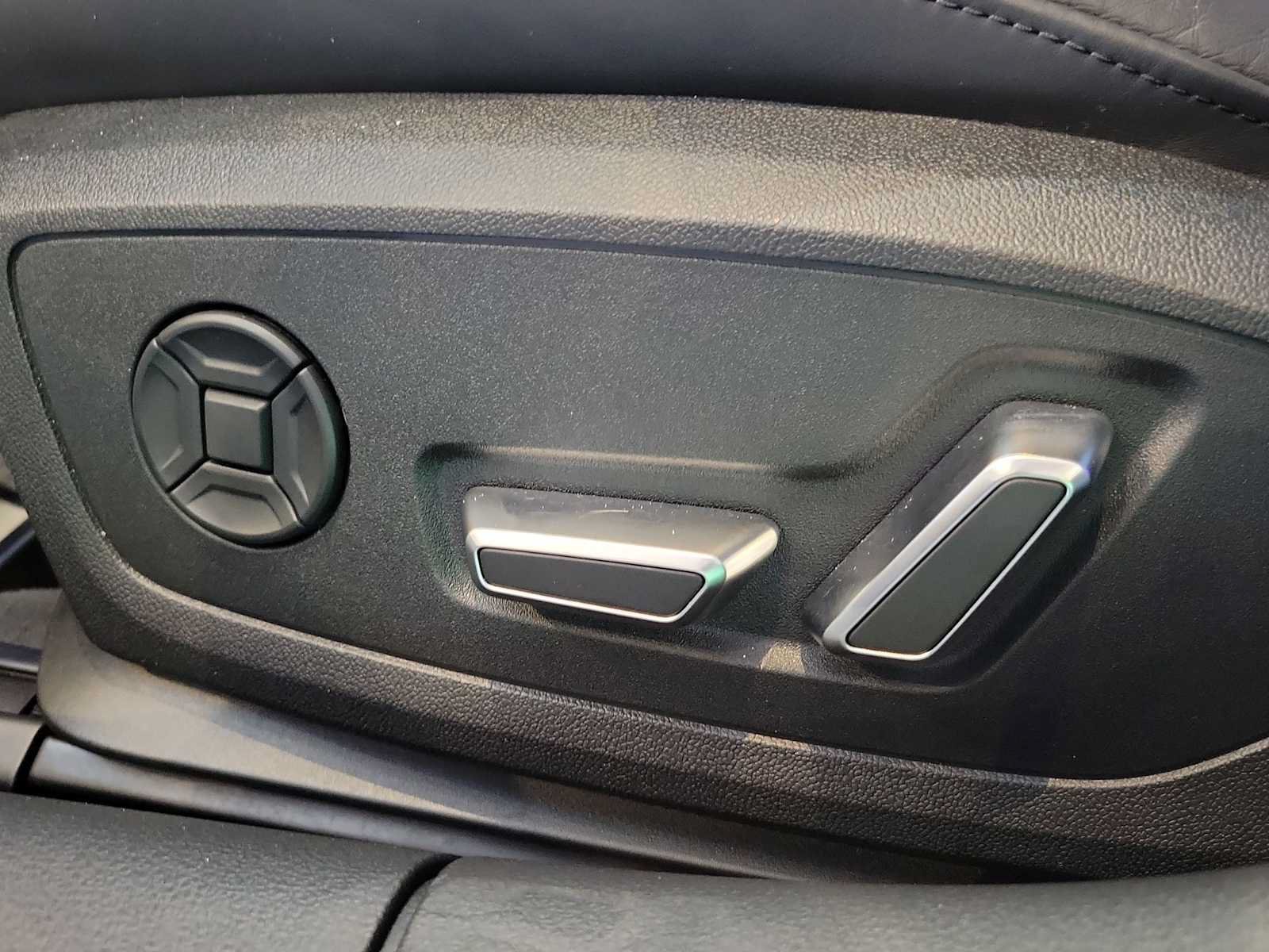 Certified 2025 Audi RS 6 performance AWD/4WD image 16