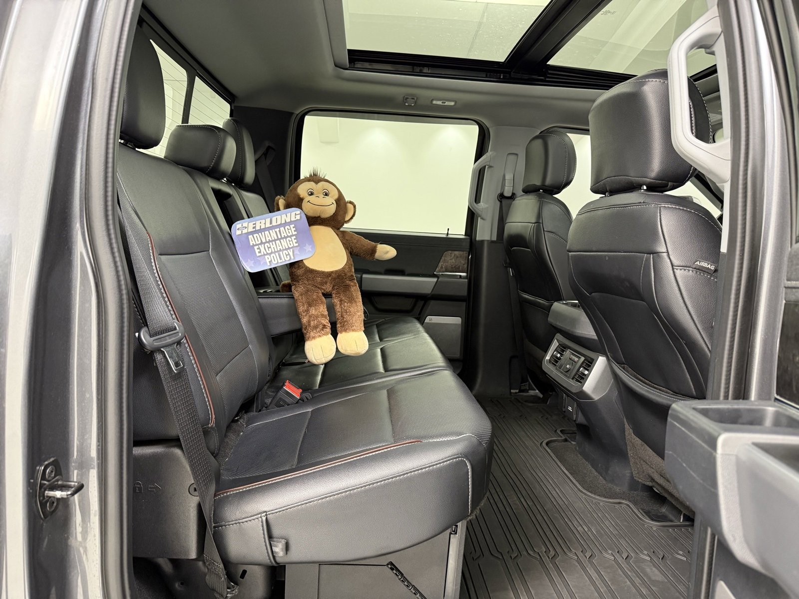 Used 2023 Ford F250 Lariat w/ Lariat Ultimate Package image 32