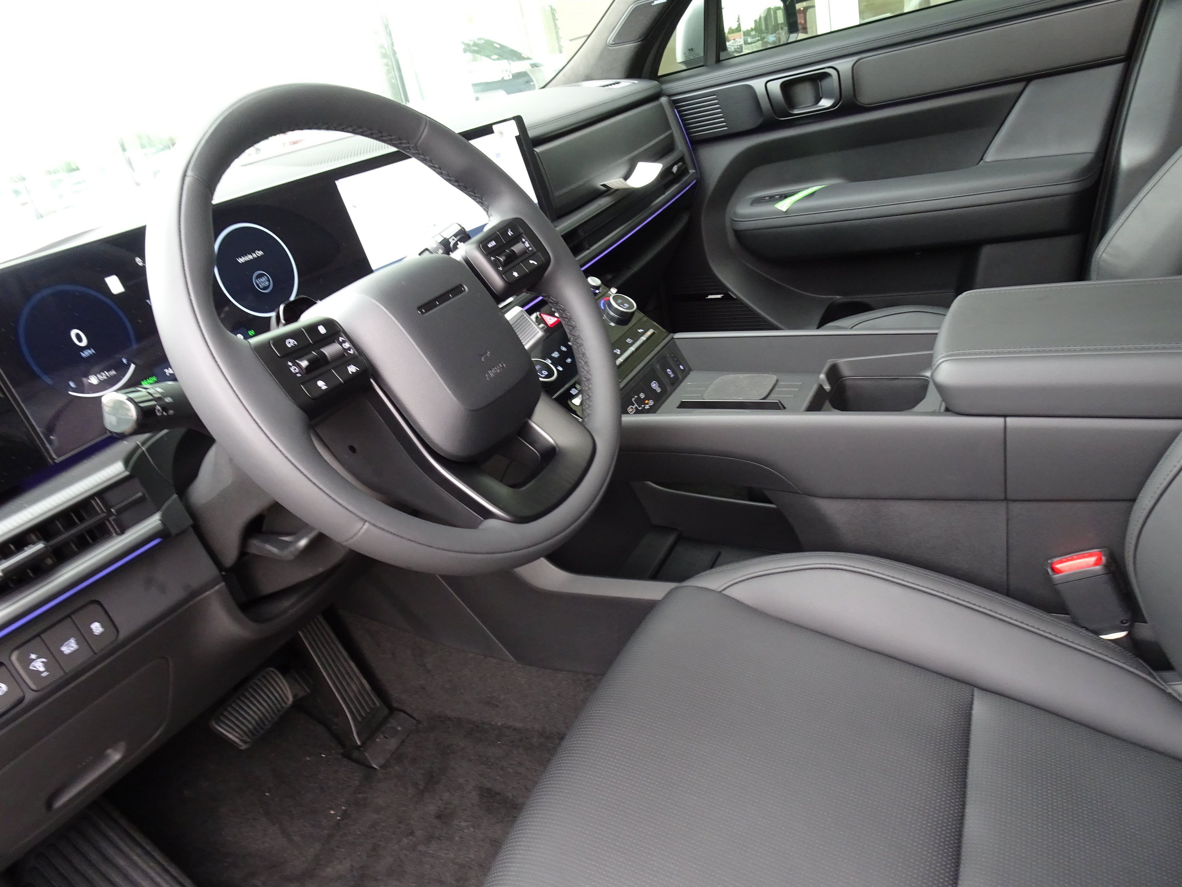 New 2025 Hyundai Santa Fe Calligraphy AWD/4WD image 11