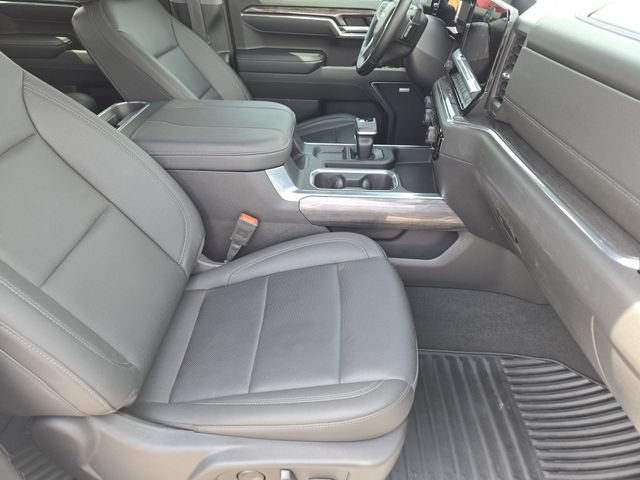 Used 2025 Chevrolet Silverado 1500 LTZ w/ LTZ Premium Package AWD/4WD image 14