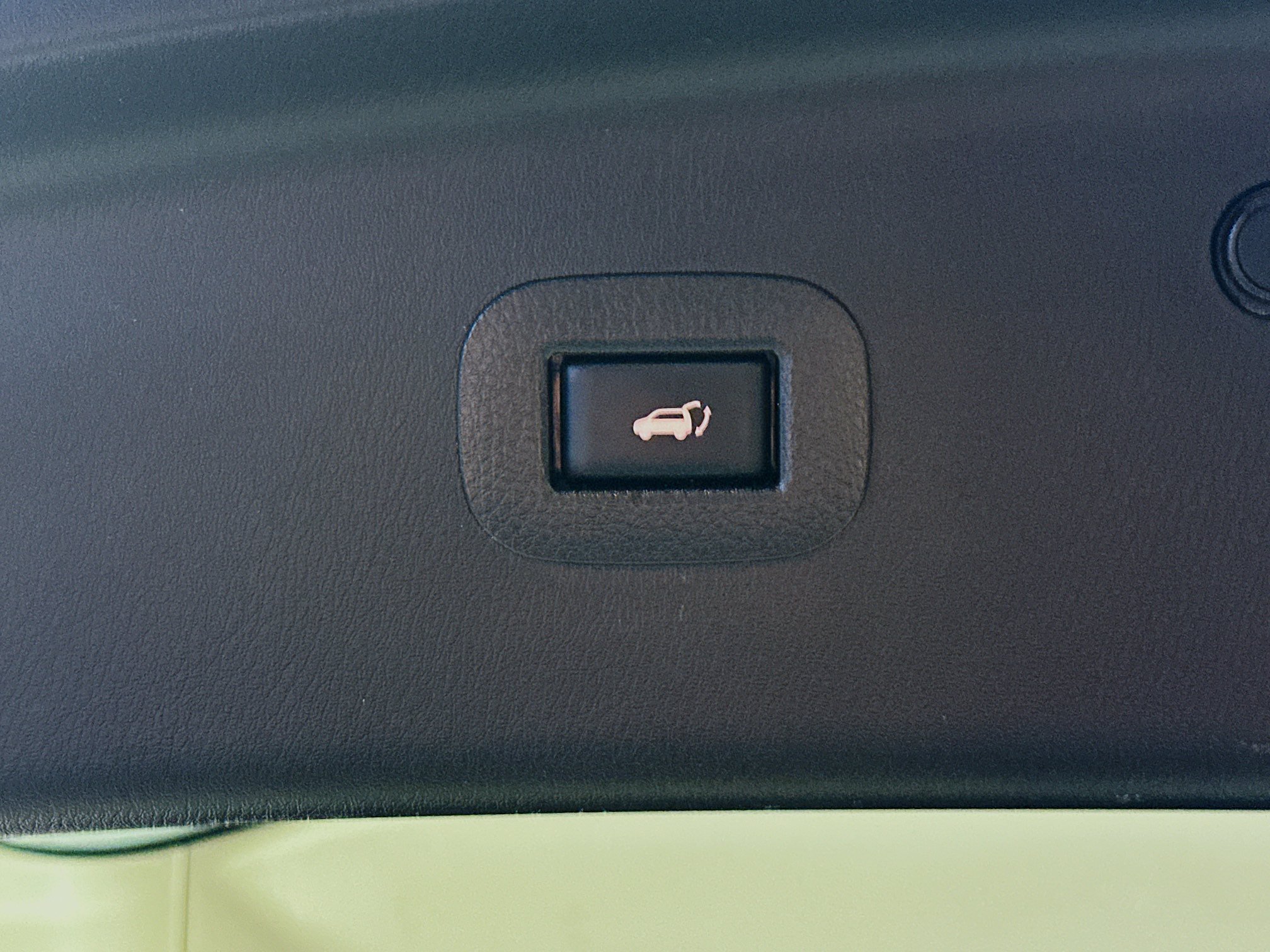 Used 2019 Nissan Armada SV w/ Driver Package RWD image 30