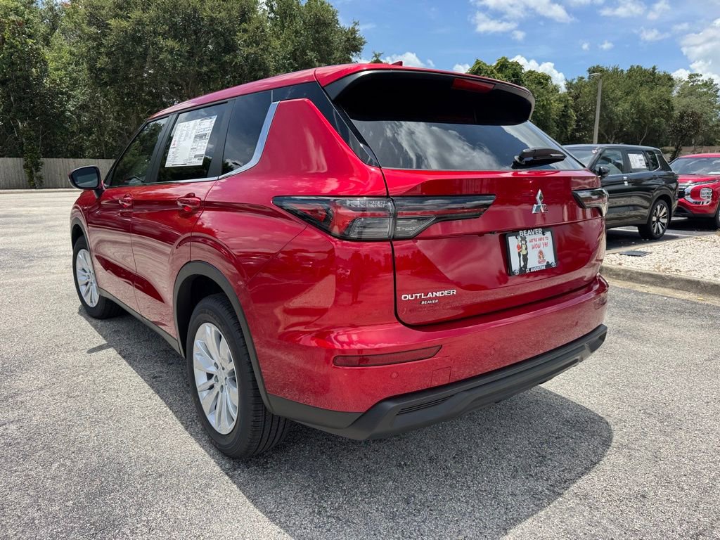New 2025 Mitsubishi Outlander ES image 5