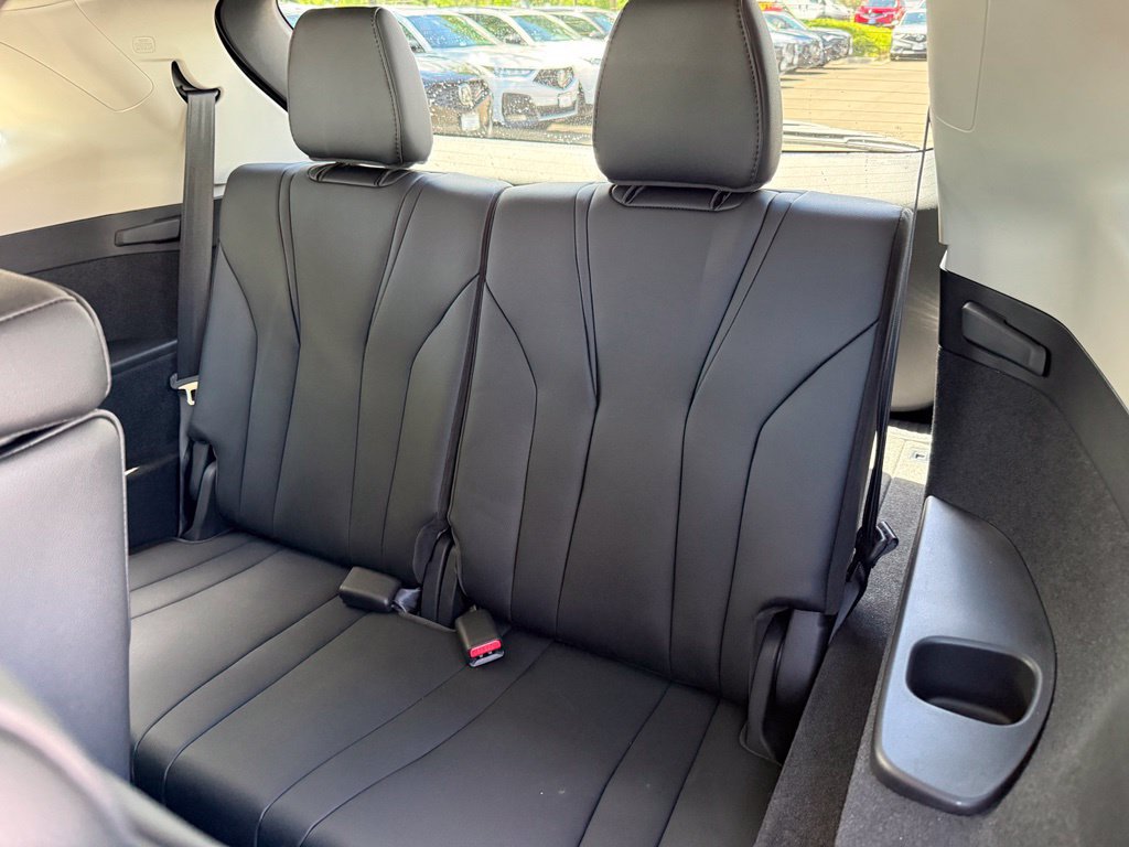 Certified 2026 Acura MDX SH-AWD image 18
