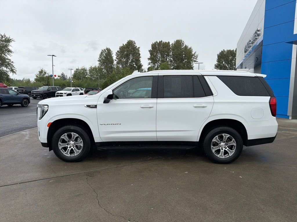 Used 2024 GMC Yukon SLE AWD/4WD image 2