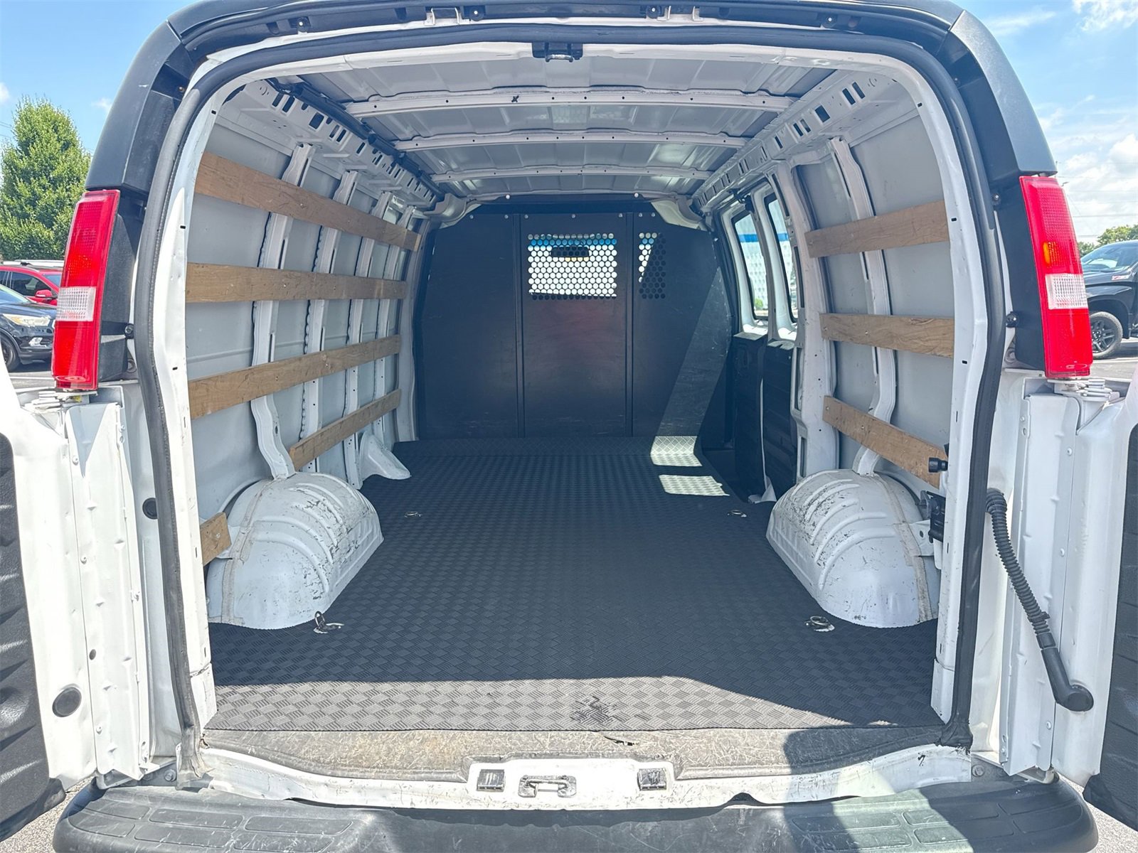 Used 2023 Chevrolet Express 2500 w/ Driver Convenience Package image 22